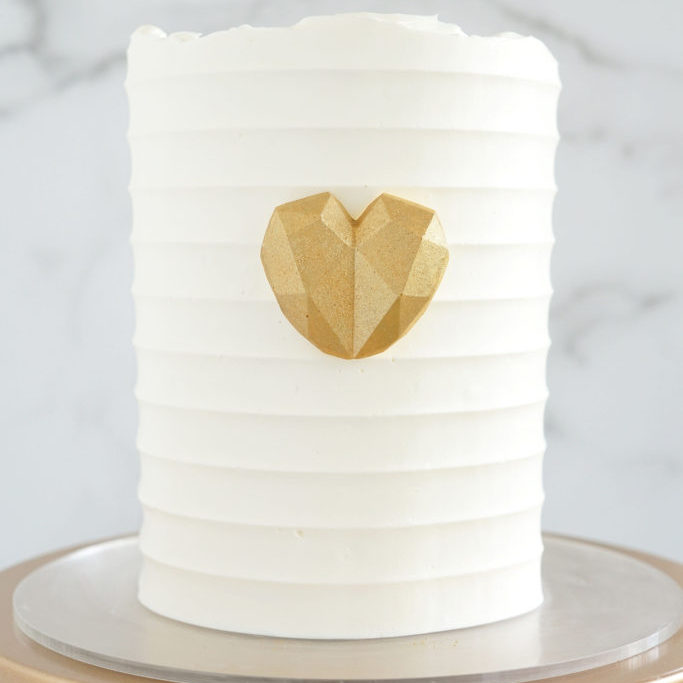 Ashley_Bakes_Cakes_4_small